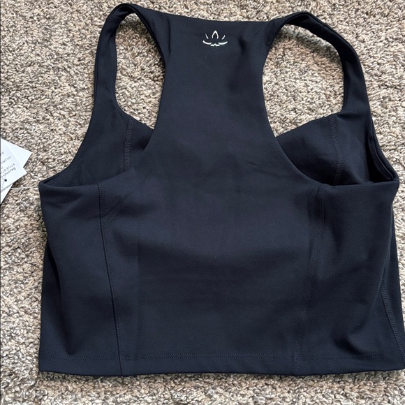 Beyond Yoga Powerbeyond Intensity Racerback Cropped Tank size medium NWT - Picture 4 of 4